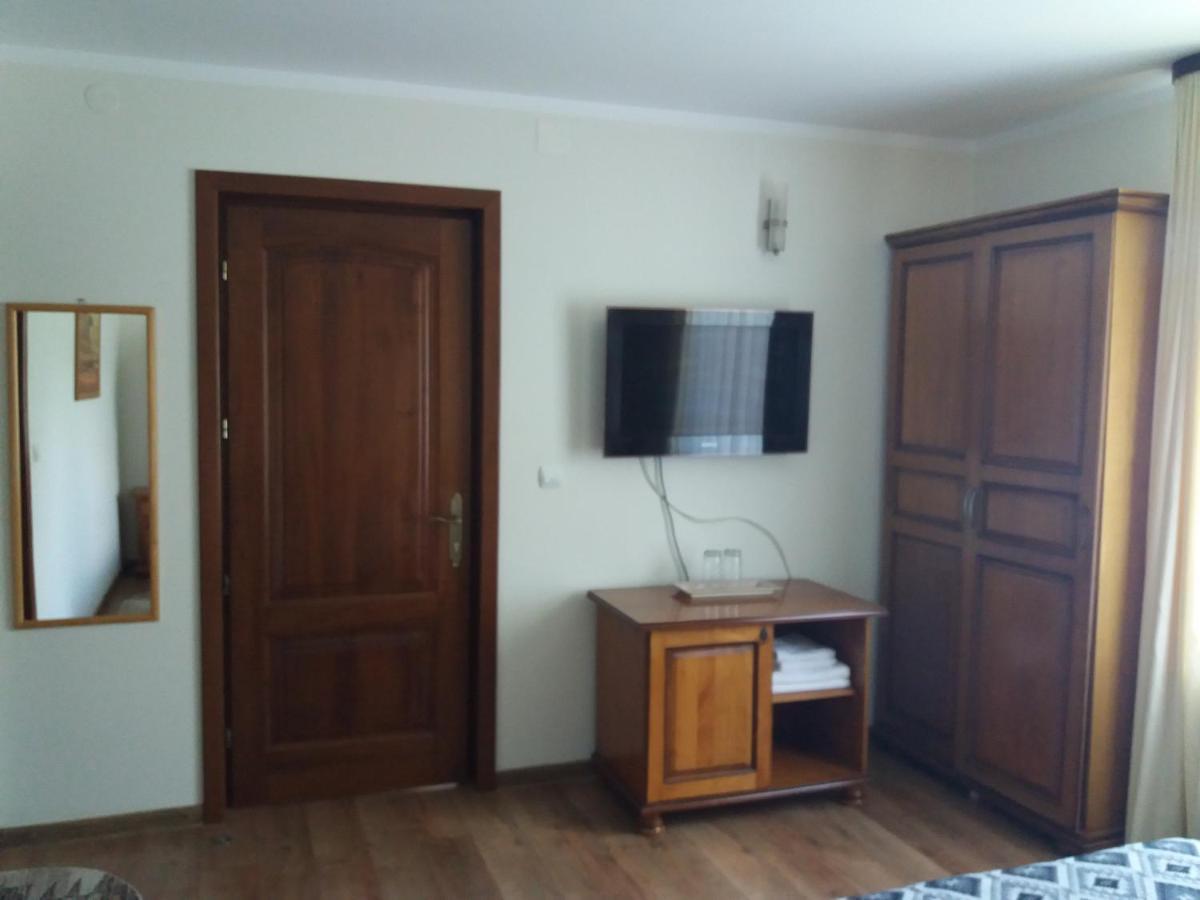 Hotel Pensiunea Alunis Sadova  Camera foto